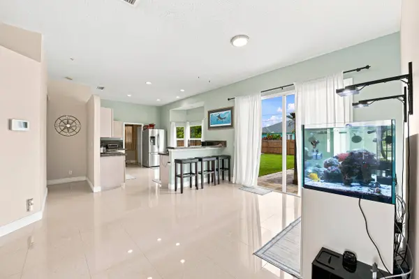 1526 SW MULLINAX AVE, Port St Lucie, FL 34953