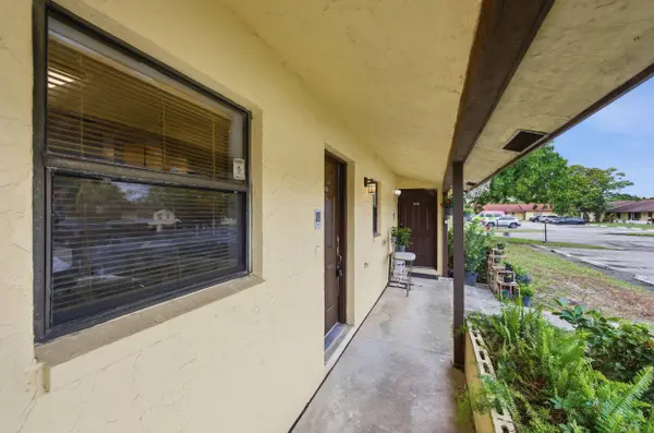 506 GLENWOOD DR, West Palm Beach, FL 33415