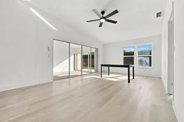 15676 BOTTLEBRUSH CIR, Delray Beach, FL 33484