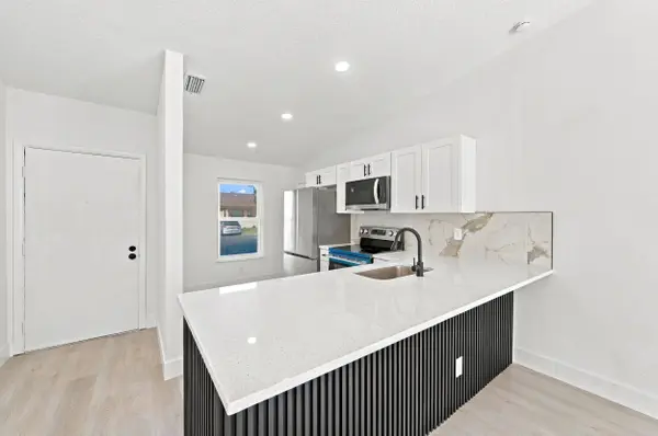 15676 BOTTLEBRUSH CIR, Delray Beach, FL 33484