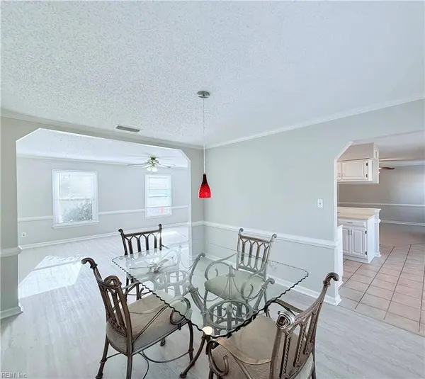 3900 Dupree LN, Virginia Beach, VA 23456