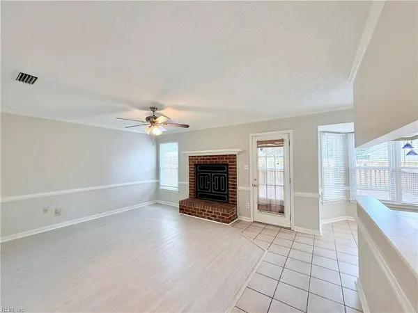 3900 Dupree LN, Virginia Beach, VA 23456