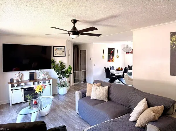 1256 Swallow DR, Virginia Beach, VA 23453