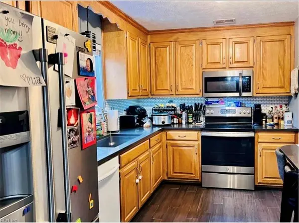 108 Iris ST, Williamsburg, VA 23188