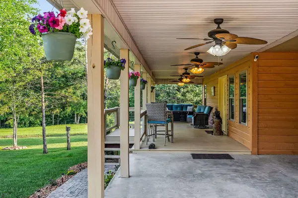 3121 Coon Hunter Lodge Rd, Jamestown, TN 38556