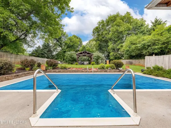 2311 Fair DR, Knoxville, TN 37918