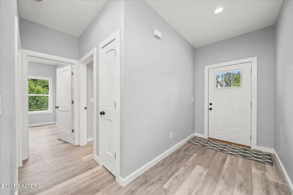 3328 Brook Meadows CIR, Cookeville, TN 38506