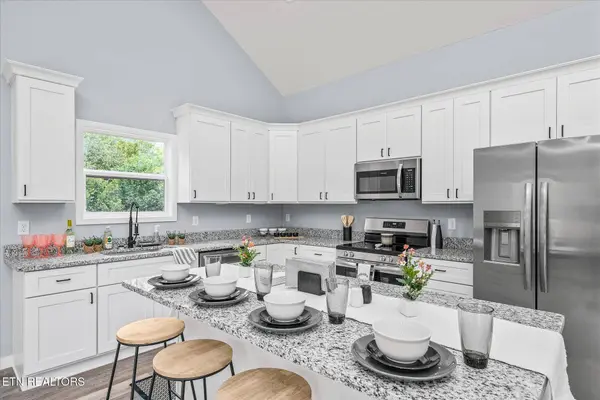 3328 Brook Meadows CIR, Cookeville, TN 38506