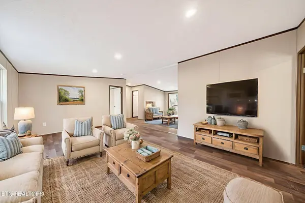 391 Cherokee Rd, Crossville, TN 38572