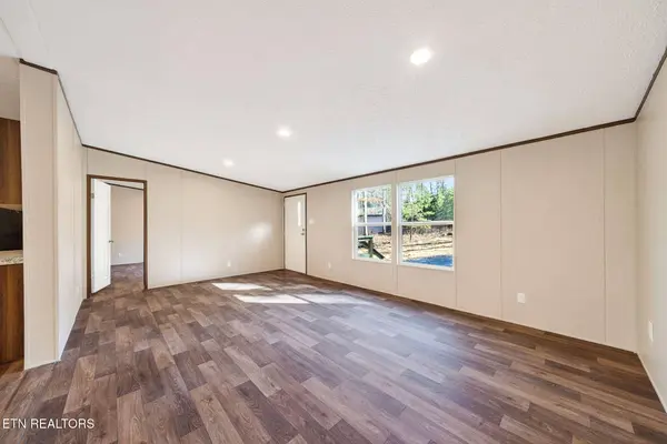 391 Cherokee Rd, Crossville, TN 38572