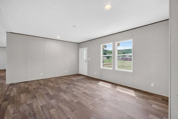 198 C Ray Ward St, Doyle, TN 38559