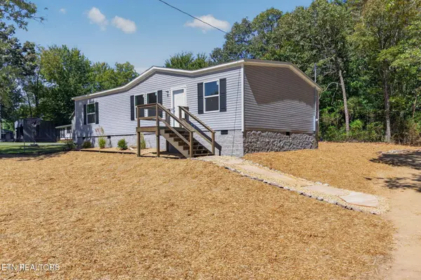 736 Shadberry DR, Crossville, TN 38572