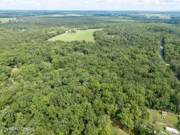 Killary Rd, Crossville, TN 38572