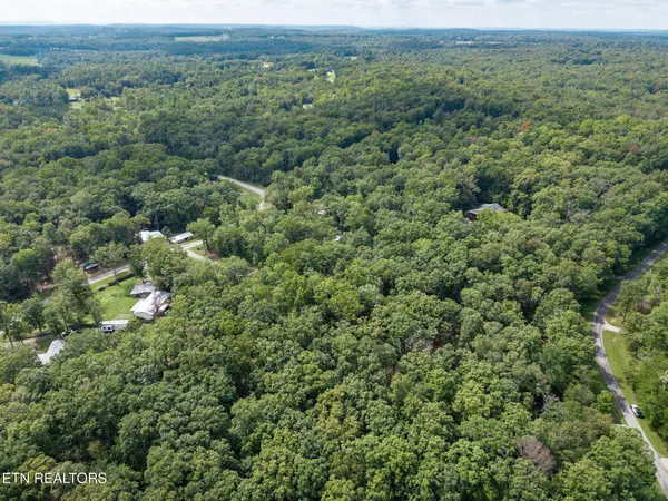 Killary Rd, Crossville, TN 38572