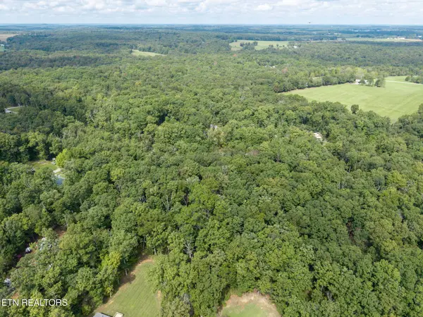 Killary Rd, Crossville, TN 38572