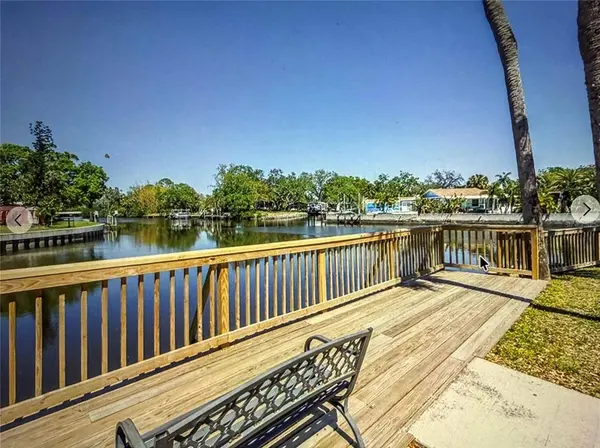 9130 TUDOR DR #M105, Tampa, FL 33615