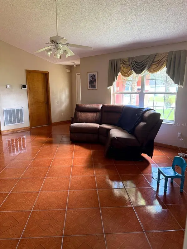 16804 SW 39TH CIR, Ocala, FL 34473