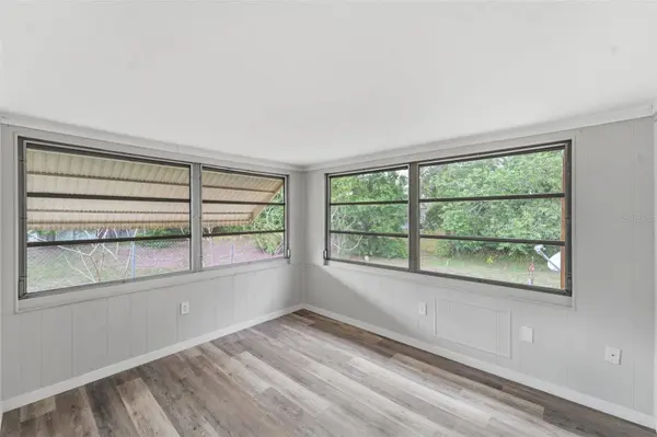 4128 WOODLAND CIR, Deland, FL 32724