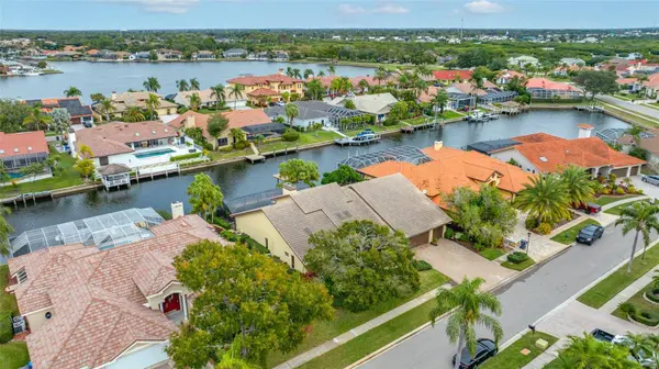 9807 COMPASS POINT WAY, Tampa, FL 33615