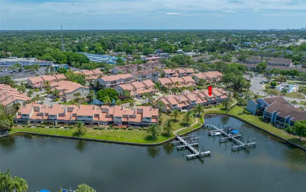 10416 SAINT TROPEZ PL, Tampa, FL 33615