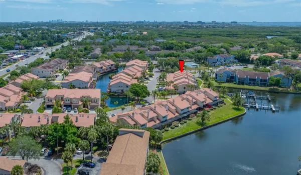 10416 SAINT TROPEZ PL, Tampa, FL 33615