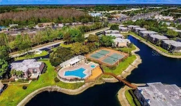 15314 E POND WOODS DR, Tampa, FL 33618
