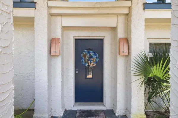 212 Sabine Dr, Pensacola Beach, FL 32561