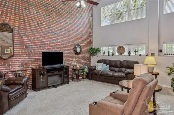 1261 Mahogany Mill Rd, Pensacola, FL 32507