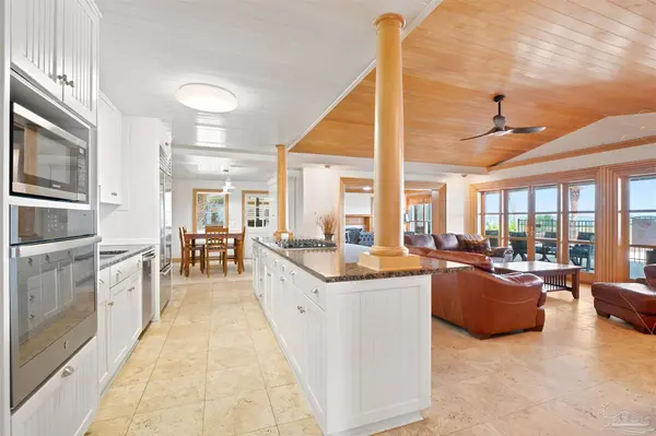 100 Avendia 23 & Via Deluna Dr, Pensacola Beach, FL 32561