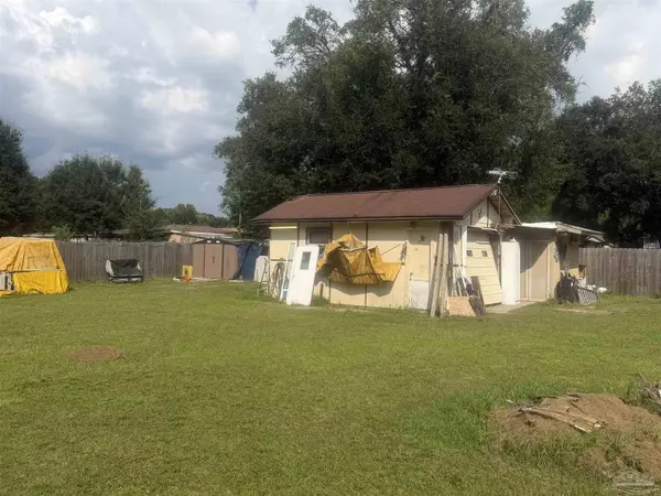 224 Caroline St, Pensacola, FL 32534