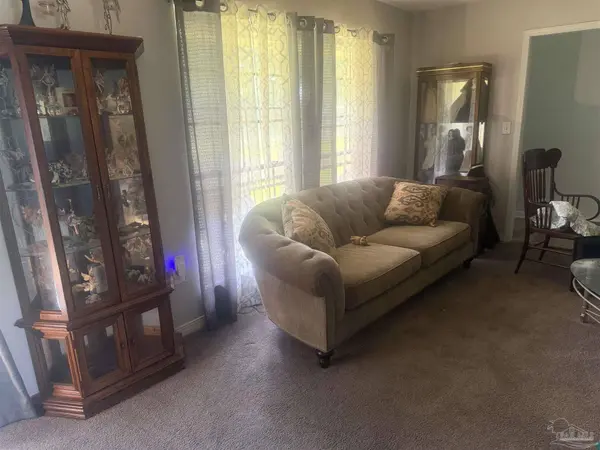 224 Caroline St, Pensacola, FL 32534