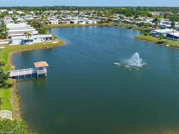 76 Atlantic WAY #76, Naples, FL 34104