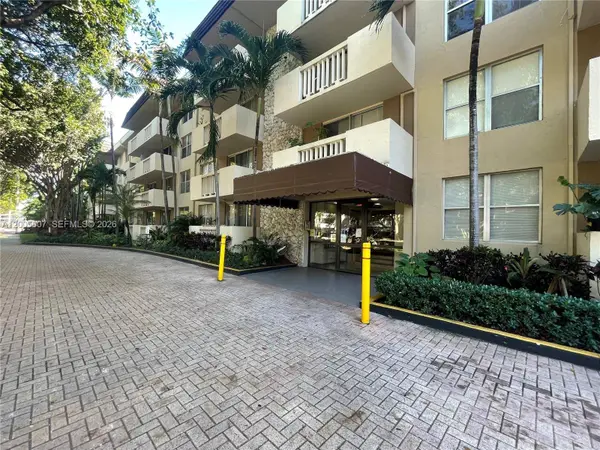 1800 Sans Souci Blvd #107, North Miami, FL 33181