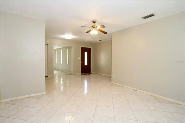 4249 LAKE RICHMOND DR, Orlando, FL 32811