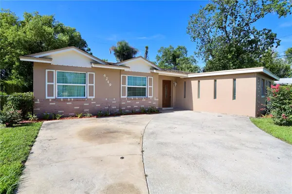 4249 LAKE RICHMOND DR, Orlando, FL 32811