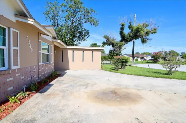4249 LAKE RICHMOND DR, Orlando, FL 32811