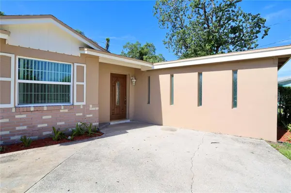 4249 LAKE RICHMOND DR, Orlando, FL 32811