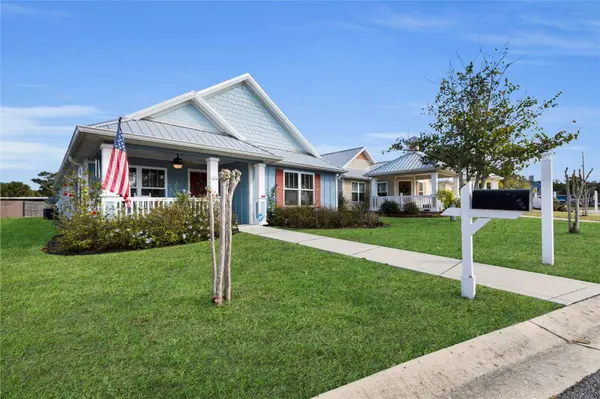 Umatilla, FL 32784