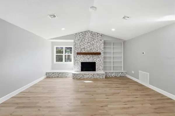 33608 OVERTON DR, Leesburg, FL 34788