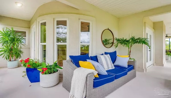 332 Deer Point Dr, Gulf Breeze, FL 32561