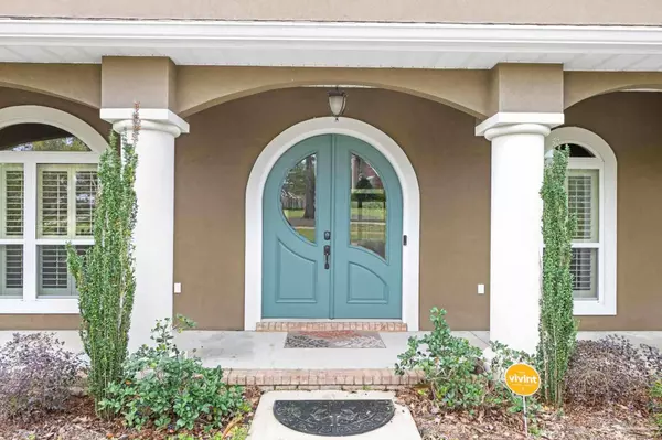 1011 Bucyrus Ln, Cantonment, FL 32533