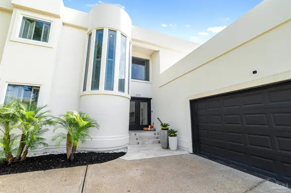 332 Deer Point Dr, Gulf Breeze, FL 32561