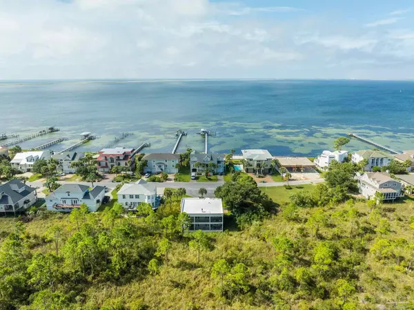 332 Deer Point Dr, Gulf Breeze, FL 32561