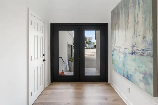 332 Deer Point Dr, Gulf Breeze, FL 32561