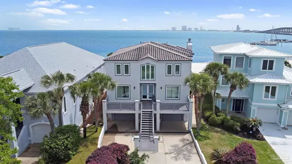 528 Eventide Dr, Gulf Breeze, FL 32561