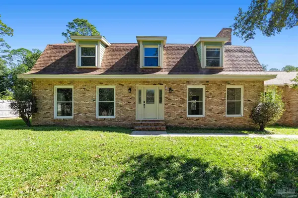 10219 Edendale Ln, Cantonment, FL 32533