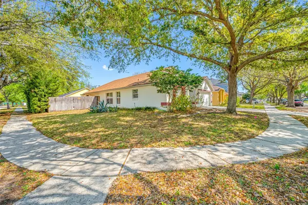7116 COLONY POINTE DR, Riverview, FL 33578