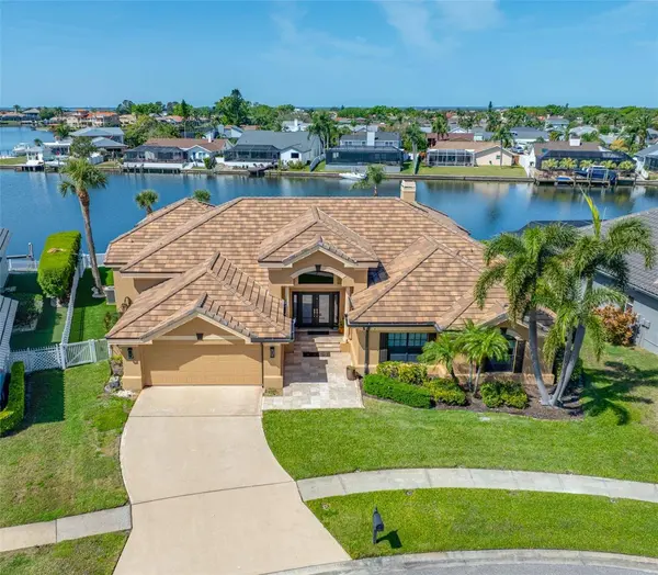 5812 MARINERS WATCH DR, Tampa, FL 33615