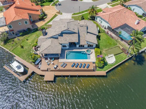 4803 LONGWATER WAY, Tampa, FL 33615