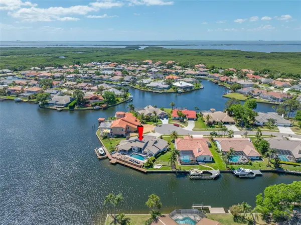 4803 LONGWATER WAY, Tampa, FL 33615